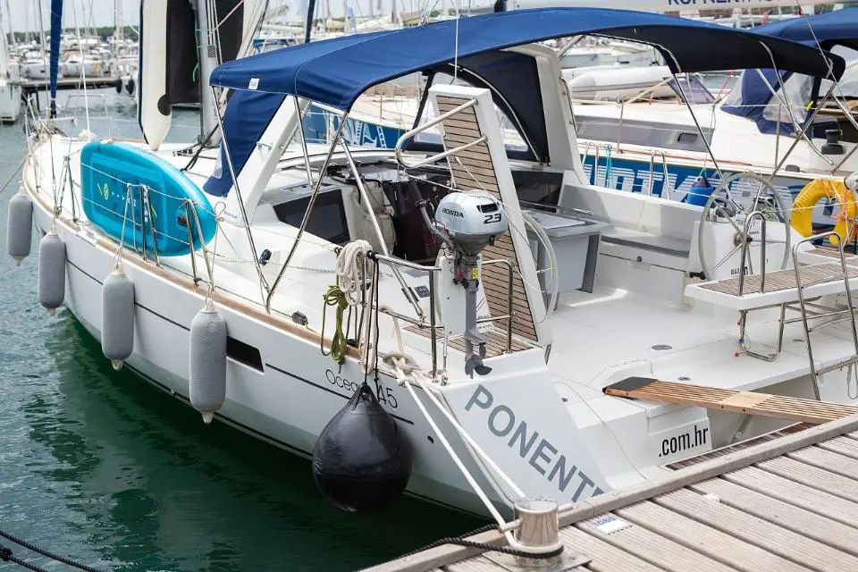 Oceanis 45 Ponente in Marina Punat, Krk