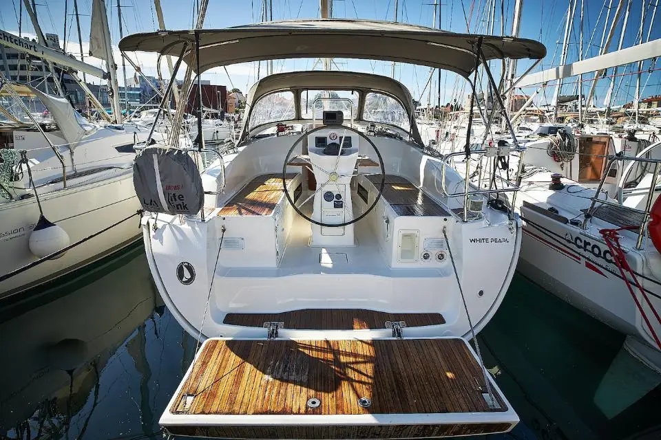 Bavaria Cruiser 36 White Pearl B in Marina Kornati, Biograd