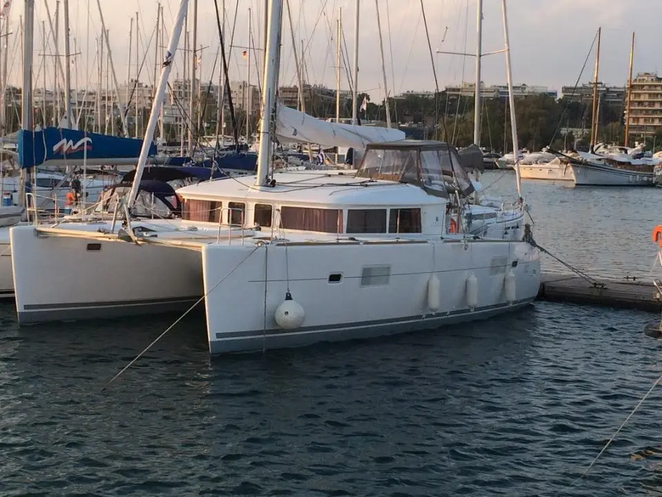 Lagoon 400 S2 Emerald Seas in Lavrion, main port