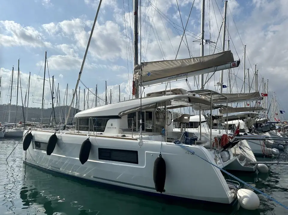 Lagoon 40 Sail Castor in Fethiye, Ece Saray Marina Resort