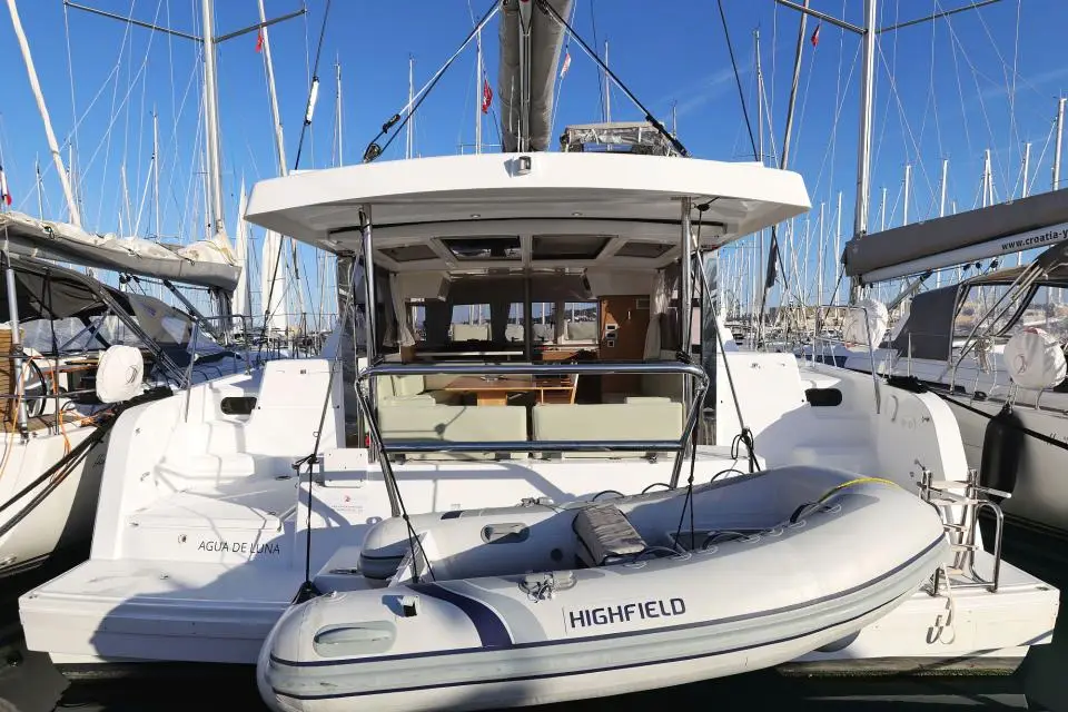 Bali Catspace Agua De Luna in Trogir, Yachtclub Seget (Marina Baotić)