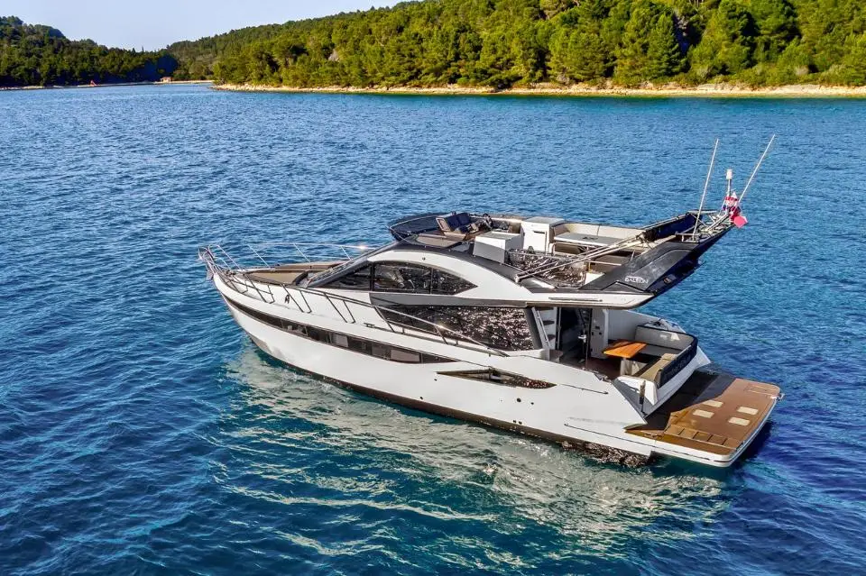 Galeon 420 Fly Amber Blue in Sukosan, D-Marin Dalmacija Marina