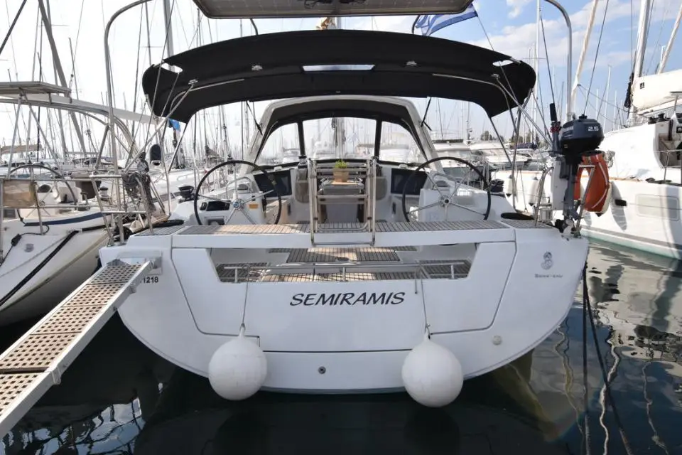 Oceanis 45 Semiramis in Corfu, Gouvia Marina
