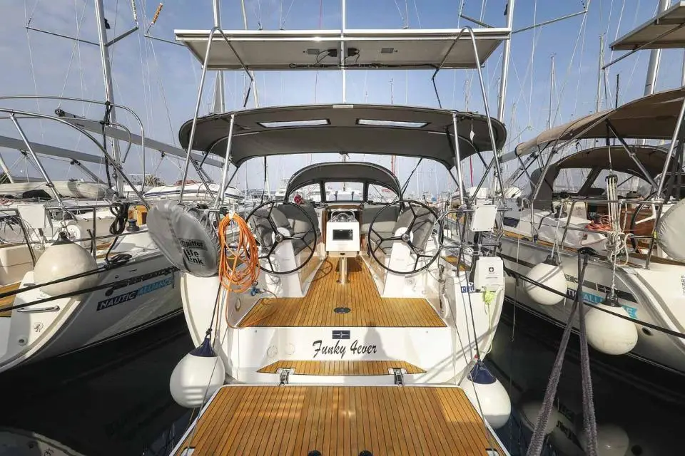 Bavaria Cruiser 34 Funky 4ever in Marina Kornati, Biograd