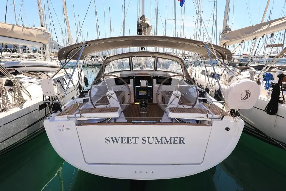Hanse 388 Sweet Summer in Marina Kastela