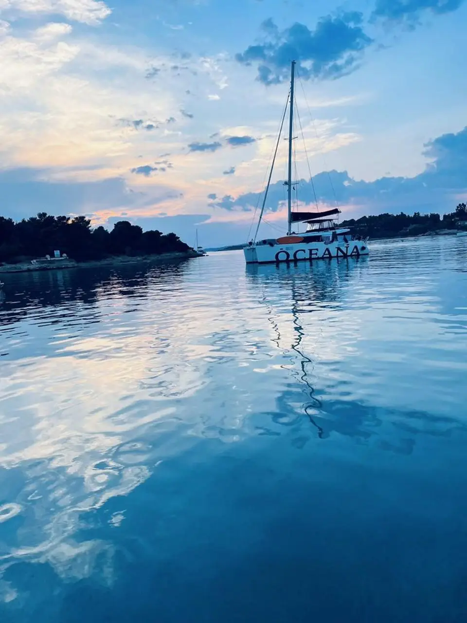 Lagoon 450 F Oceana in Athens, Alimos marina