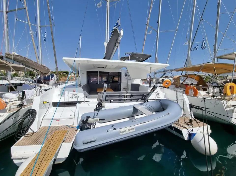 Fountaine Pajot Isla 40 Joy in Lavrion - Olympic Marine