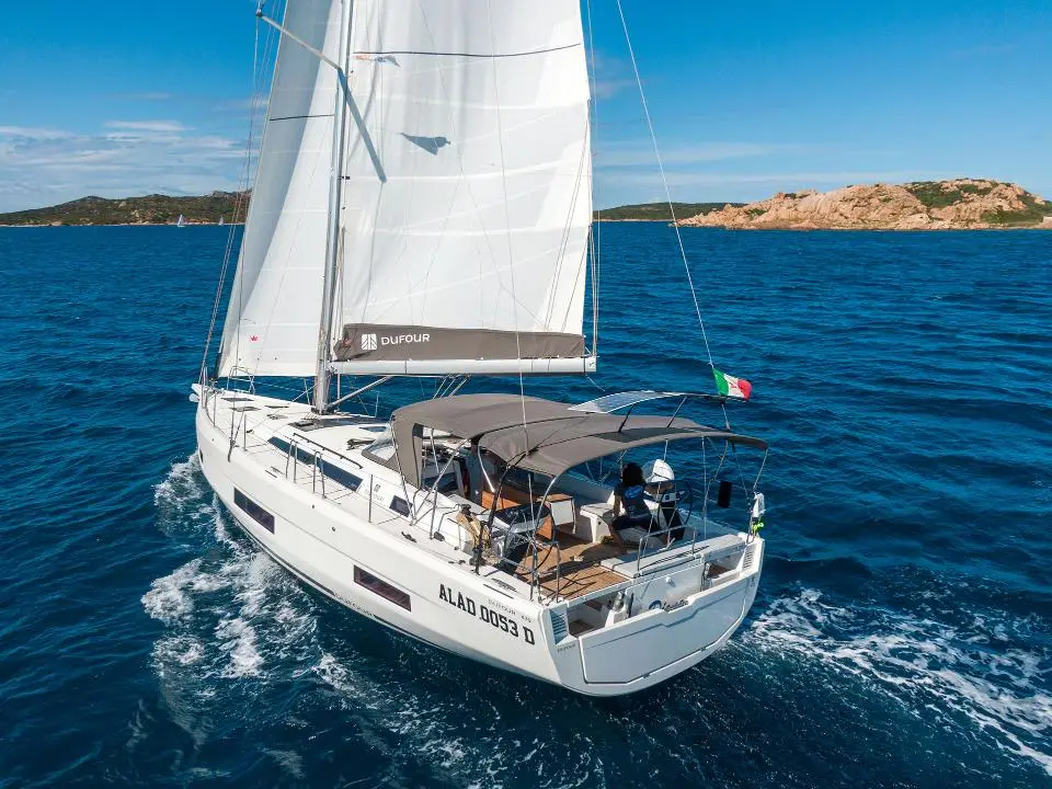 Dufour 470 Dione in Sardinien, Cannigione