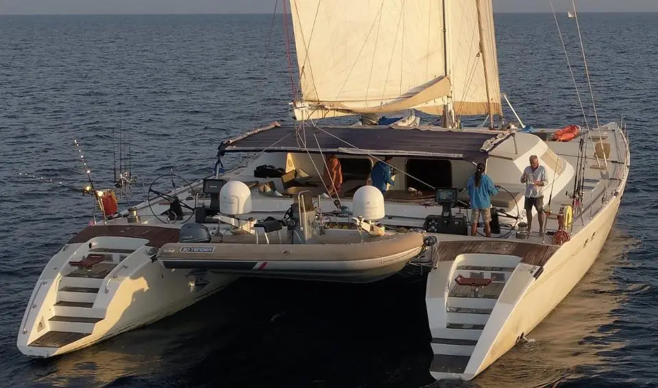 Katamaran Lonestar in Seychelles, Mahe, Eden Island Marina