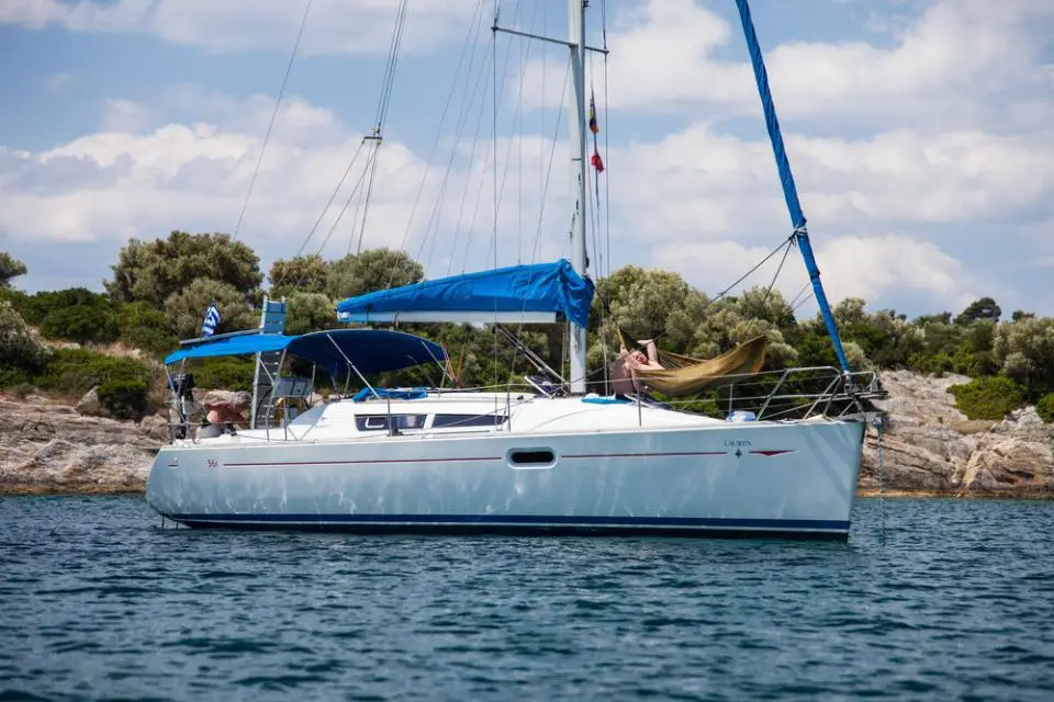 Sun Odyssey 36i Lauren in Volos