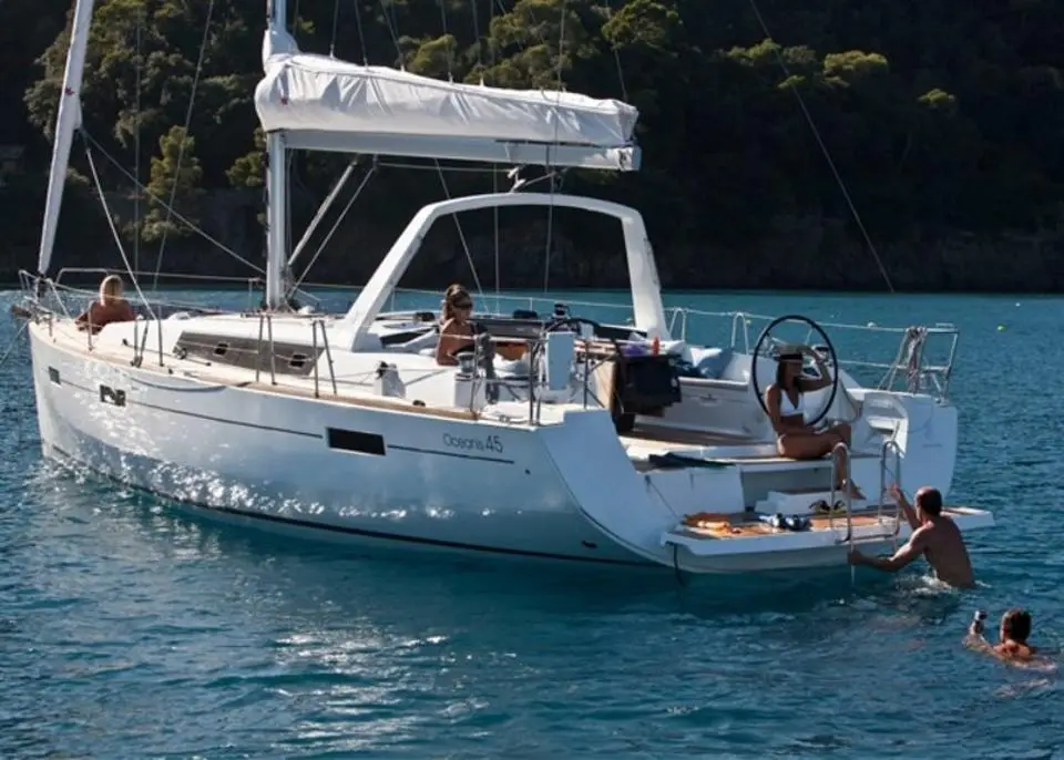 Oceanis 45 Fantasy Planet in Marsala