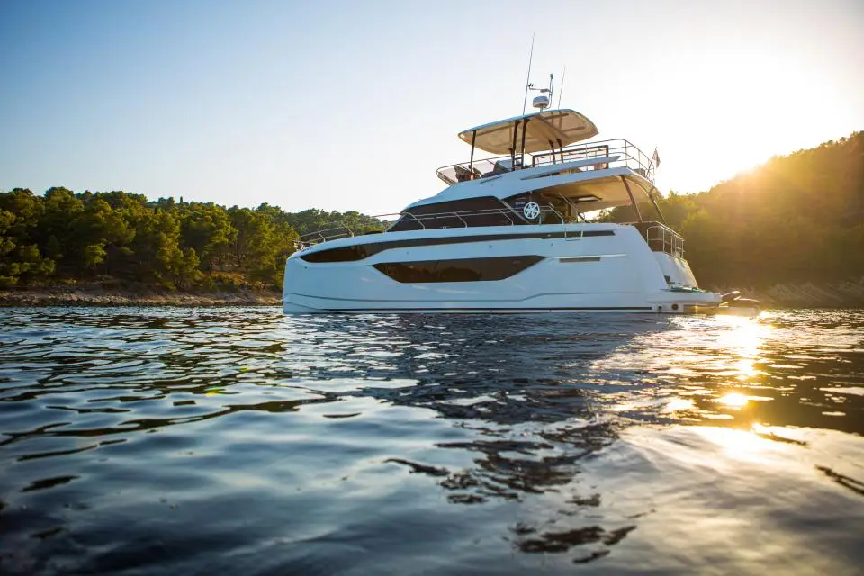 Prestige M48 Dolce far niente in ACI Marina Split