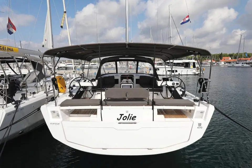 Dufour 470 Jolie in Marina Šangulin, Biograd