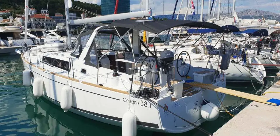 Oceanis 38.1 Bellona in ACI Marina Split