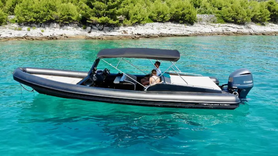 Lolivul 9 Lux Lolivul 9 - 2 in ACI Marina Trogir