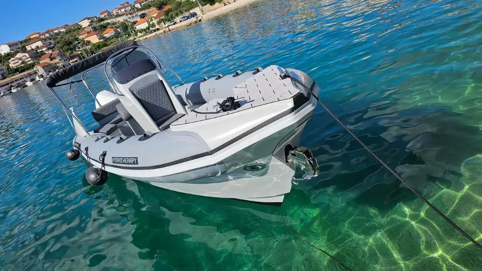 Bura 8.0 Step Hydrotherapy in Marina Zadar (ex. Tankerkomerc)
