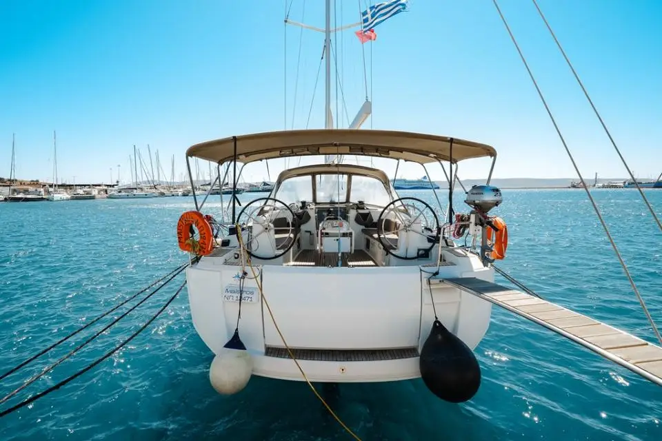 Sun Odyssey 519 Maistros in Lavrion, main port