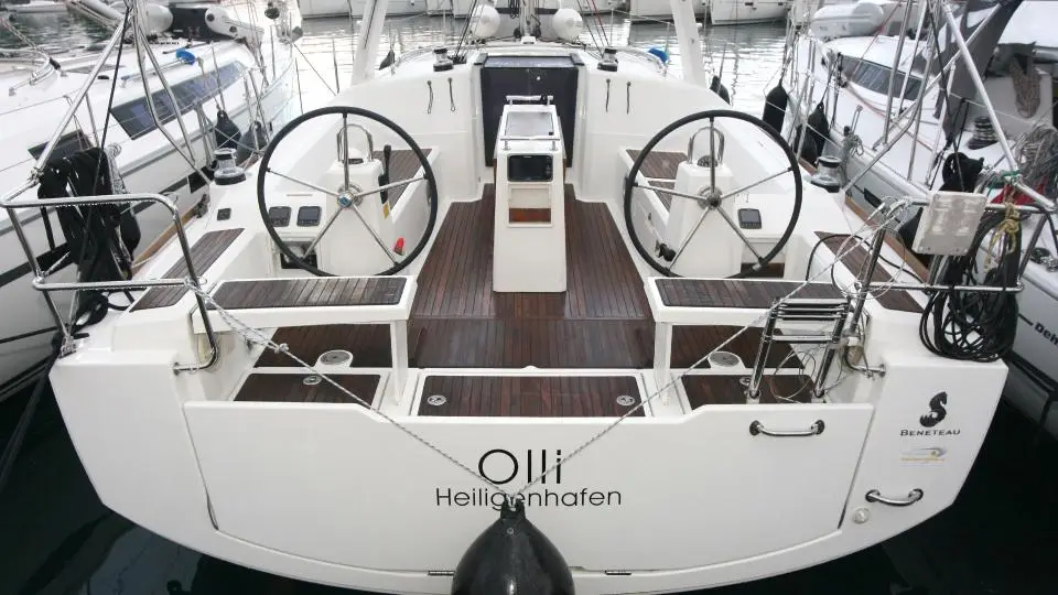 Oceanis 38 Olli in Marina Tehnomont Veruda, Pula
