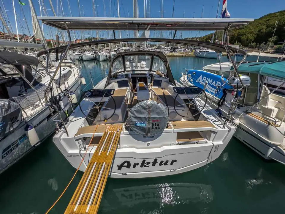 Dufour 37 Arktur in Marina Tehnomont Veruda, Pula