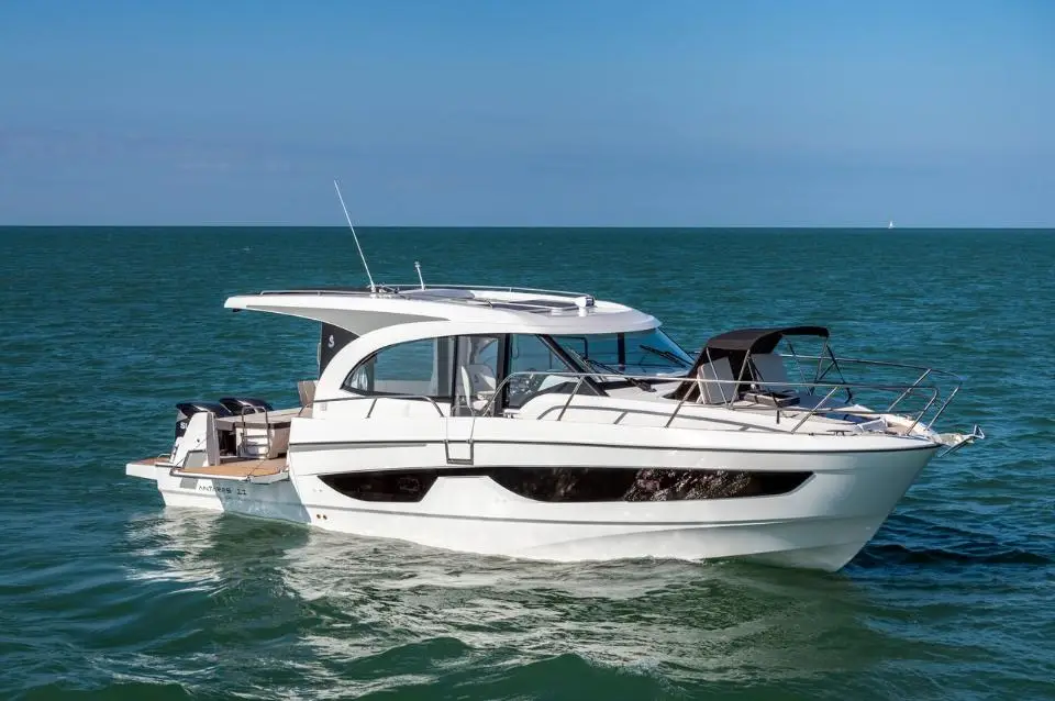 Antares 11 OB Falcon in Marina Frapa, Rogoznica