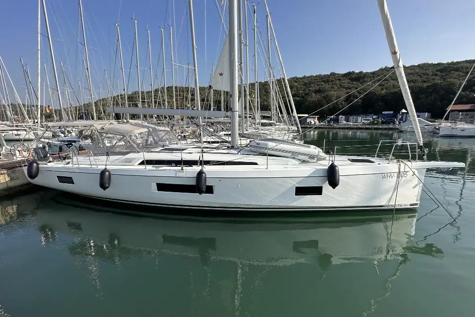 Oceanis 51.1 Dune in Marina Frapa, Rogoznica