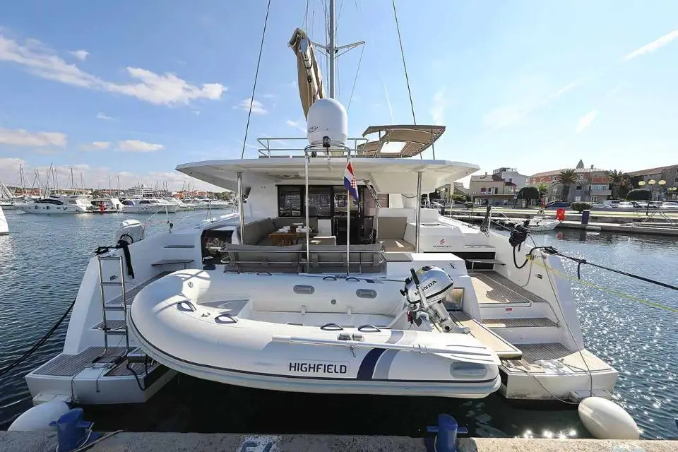 Fountaine Pajot Saona 47 Quintet Fee in Marina Kornati, Biograd
