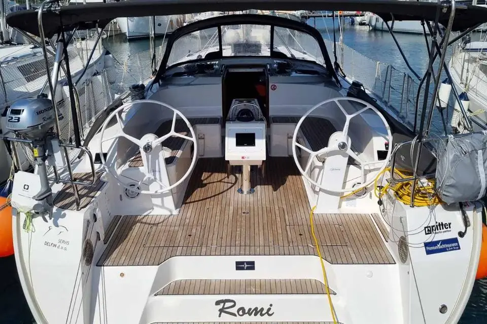 Bavaria Cruiser 46 Romi in Marina Punat, Krk