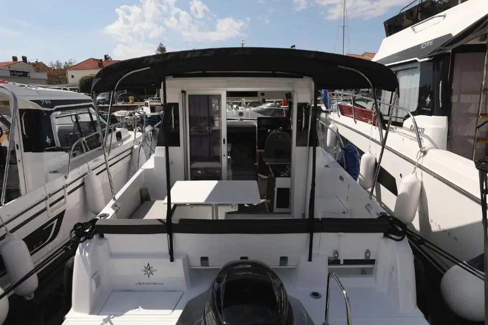 Merry Fisher 795 Nemo in Marina Pirovac