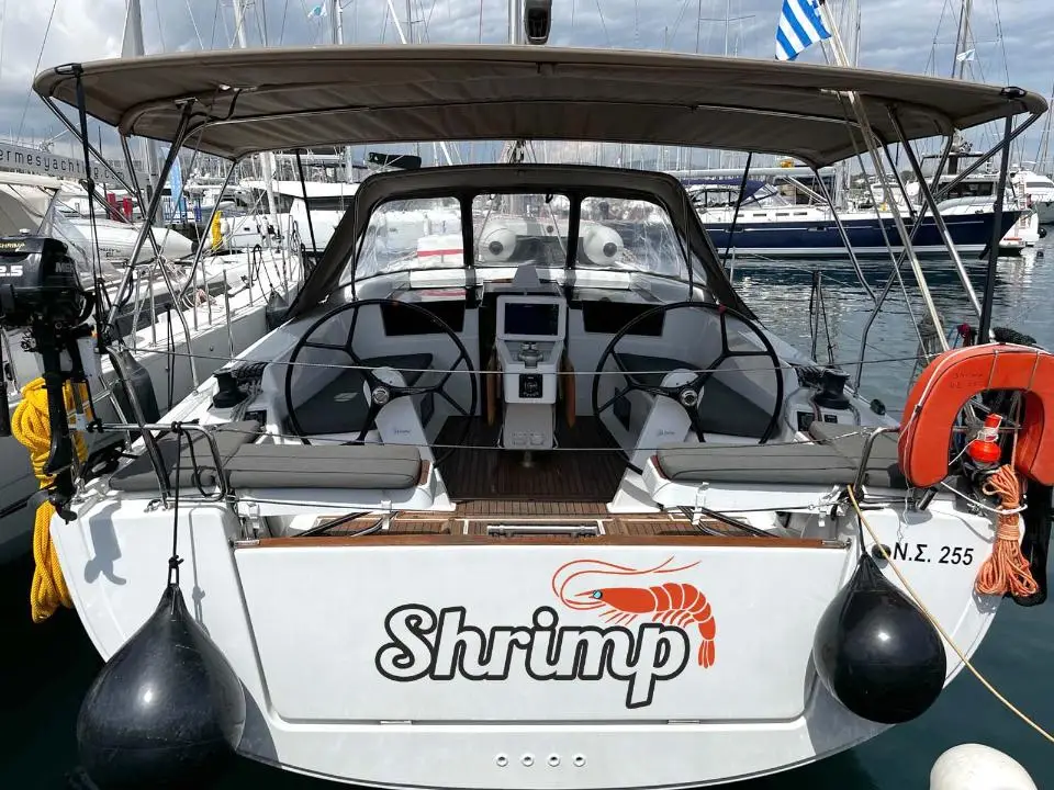 Hanse 418 Shrimp in Lavrion - Olympic Marine