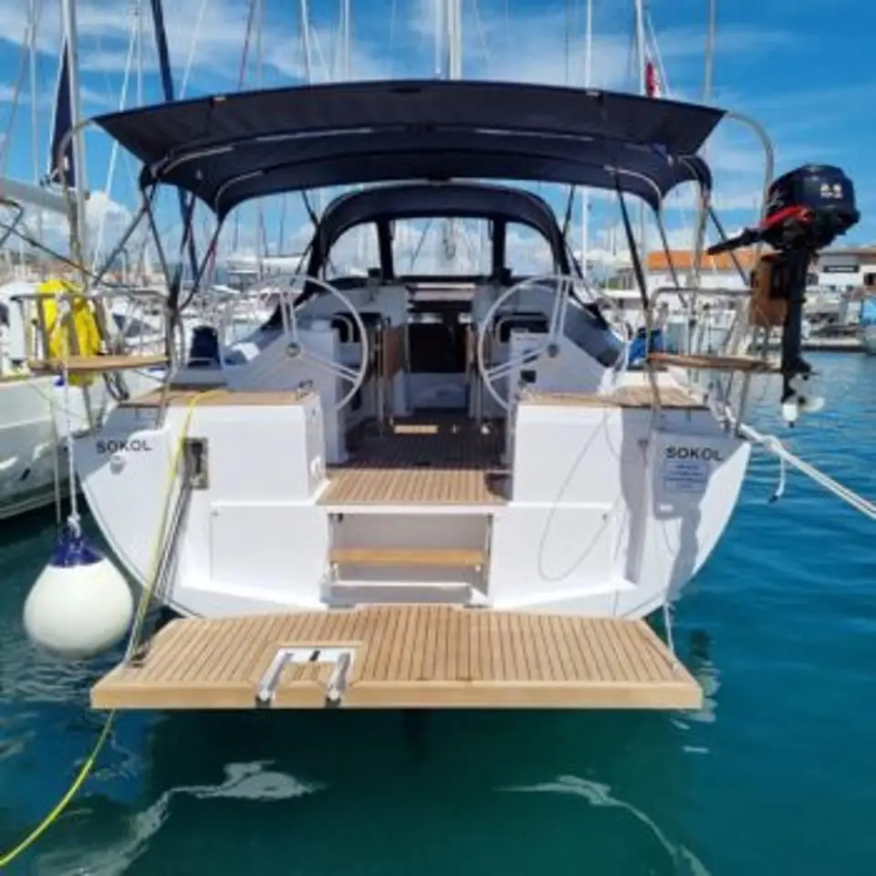 Elan Impression 45.1 Albatros in ACI Marina Trogir