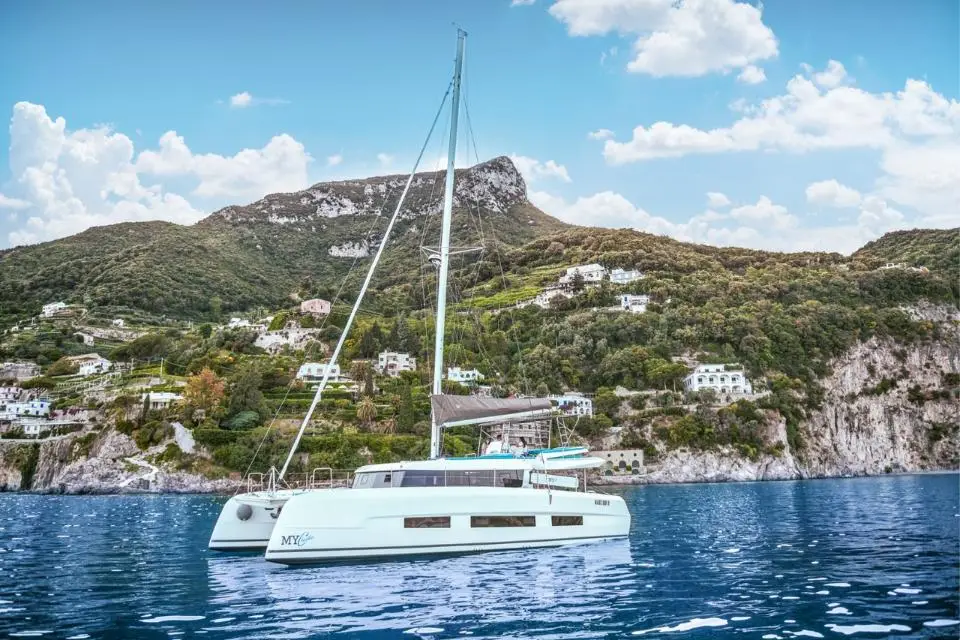 Dufour 48 Catamaran Inrada in Marina D'Arechi
