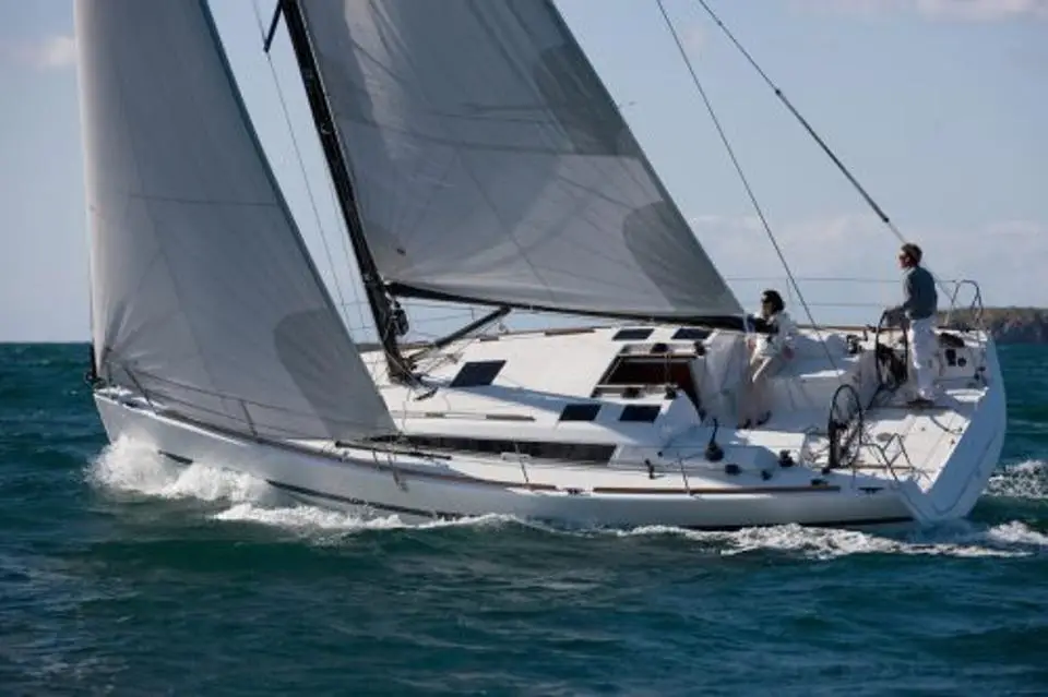 Dufour 360 GL Happy Planet in Sicily, Portorosa