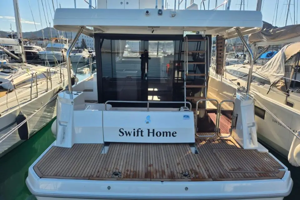 Swift Trawler 41 Swift Home in Marina Pirovac