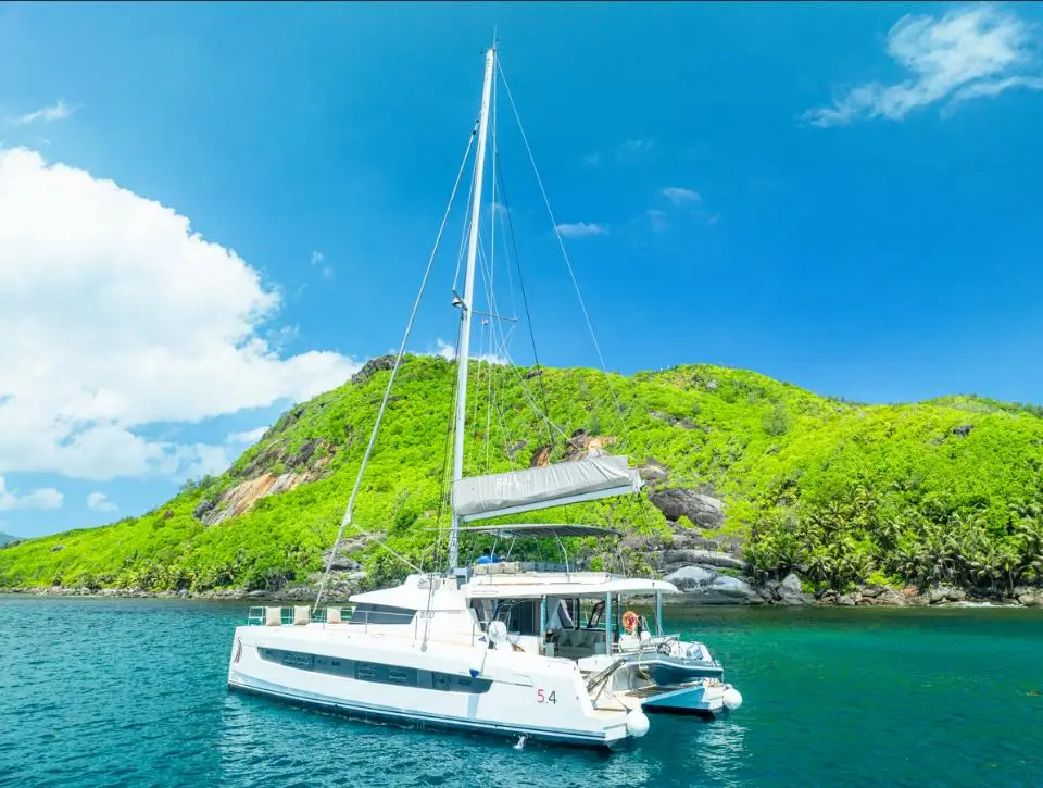 Bali 5.4 Arcturus in Seychelles, Mahe, Eden Island Marina