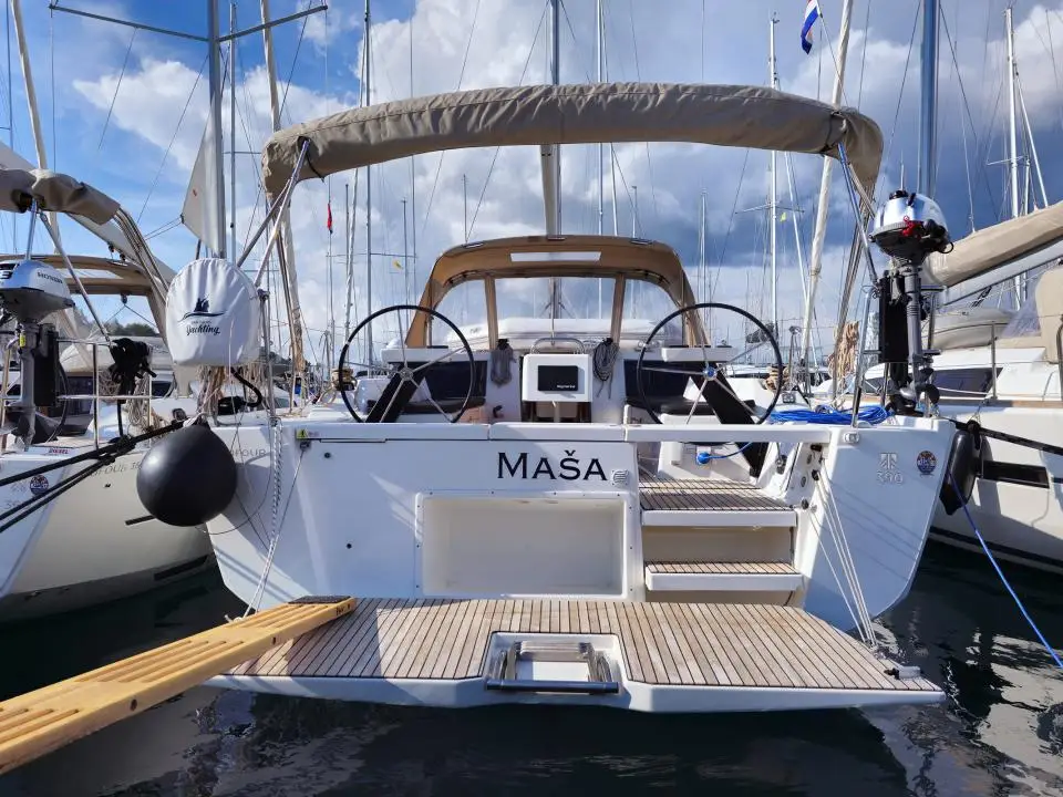 Dufour 390 GL Maša in Marina Frapa, Rogoznica