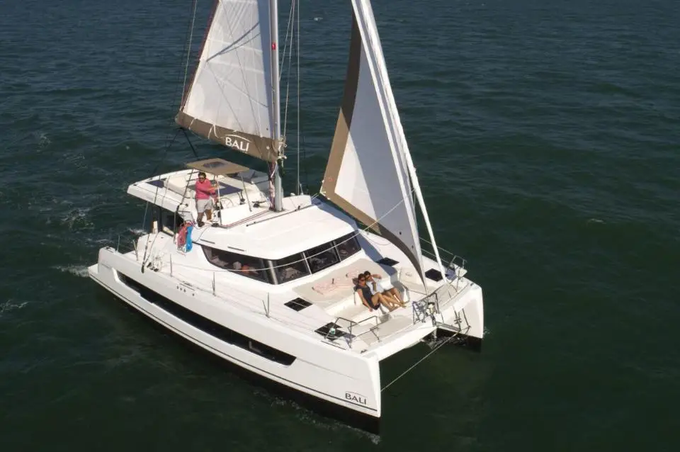 Bali Catspace navégame in Ibiza, Club Nàutic Sant Antoni de Portmany