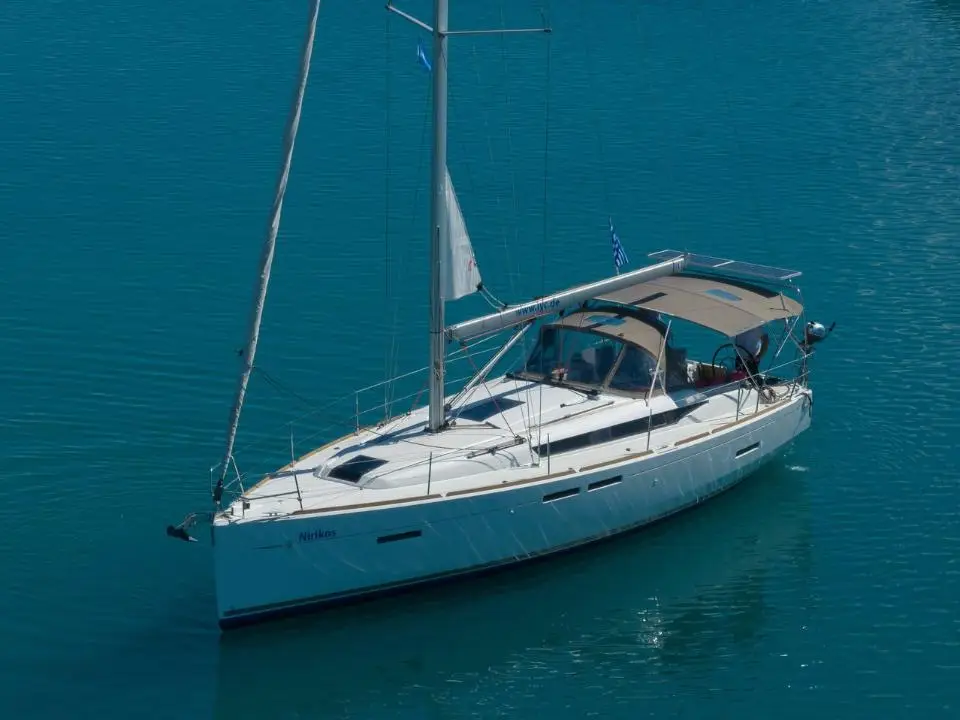 Sun Odyssey 419 Nirikos in Lefkas main port