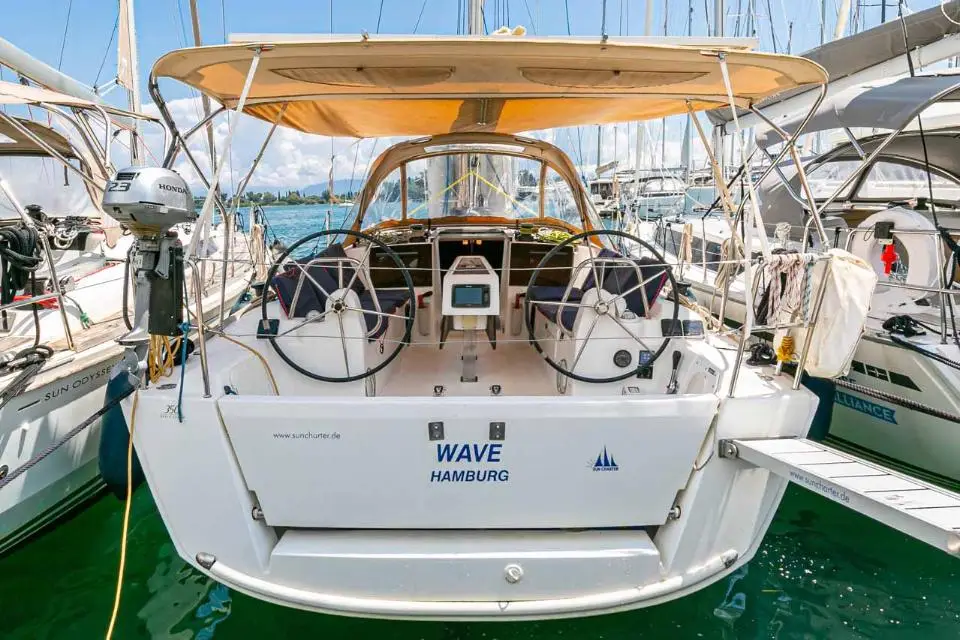Dufour 350 GL Wave in Corfu, Gouvia Marina