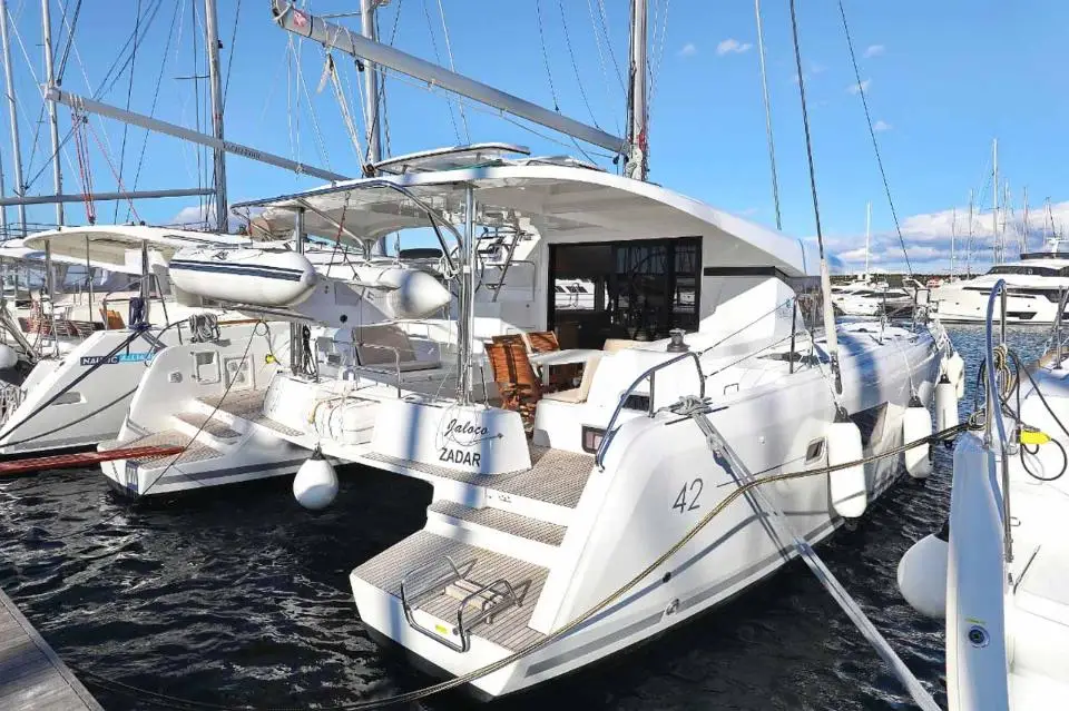 Lagoon 42 Jaloco in Marina Hramina, Murter