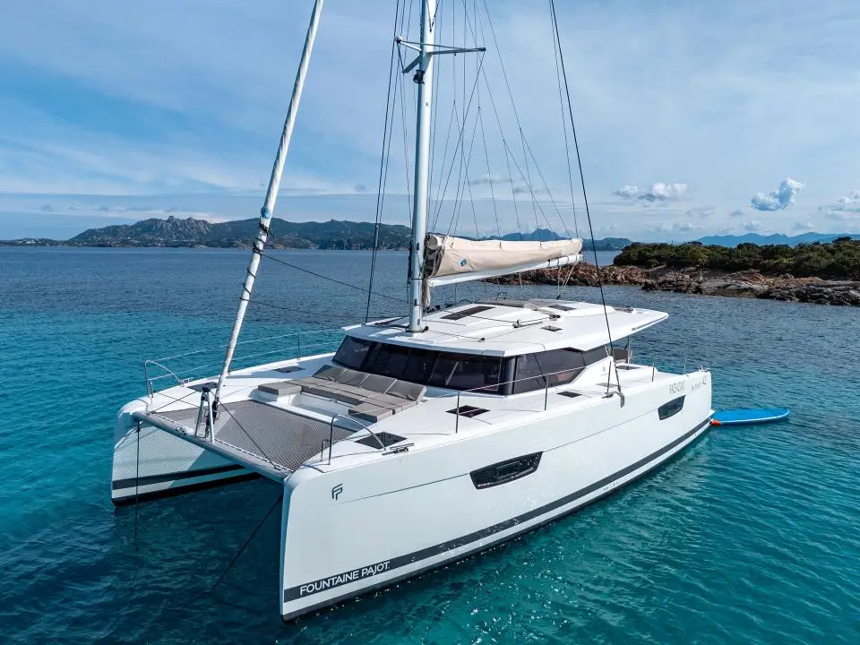 Fountaine Pajot Astrea 42 Amapola in Sardinien, Cannigione