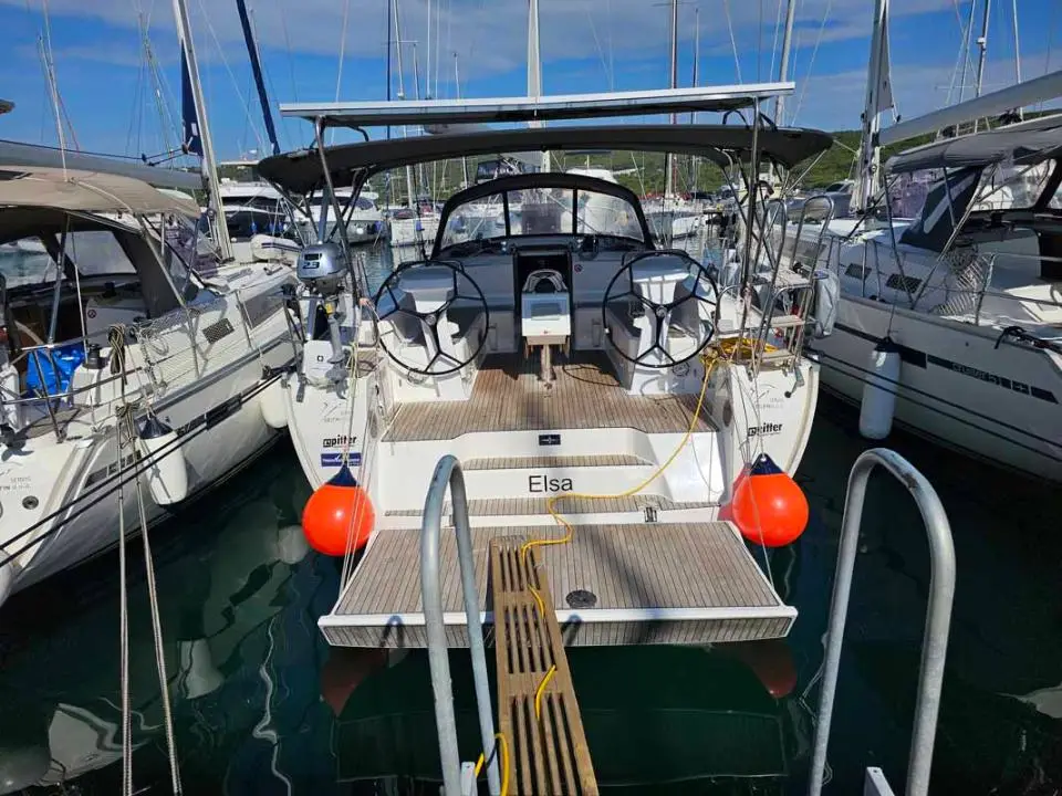 Bavaria Cruiser 46 Elsa in Marina Punat, Krk