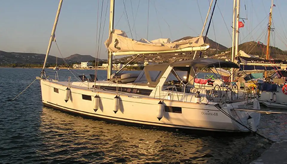 Oceanis 48 Pherousa in Lavrion, main port