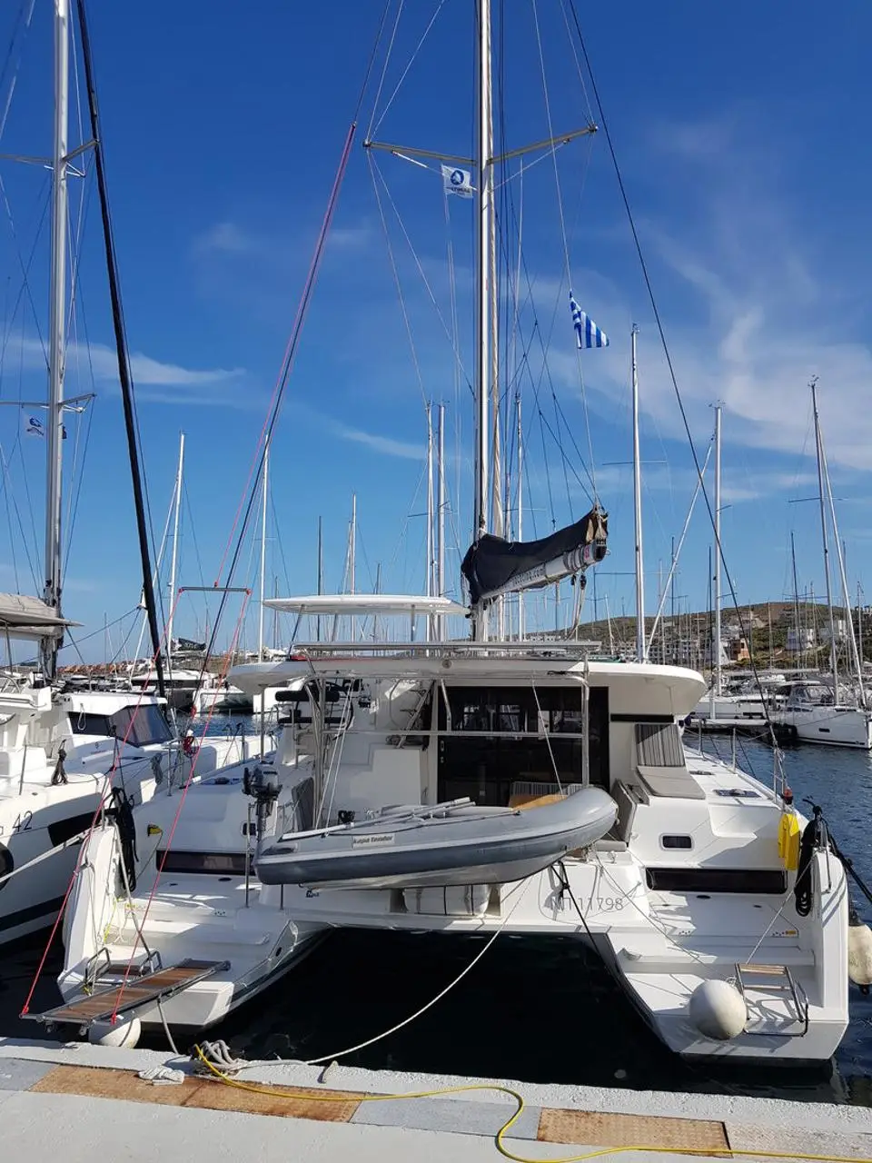 Lagoon 42 Chamotte in Lavrion - Olympic Marine