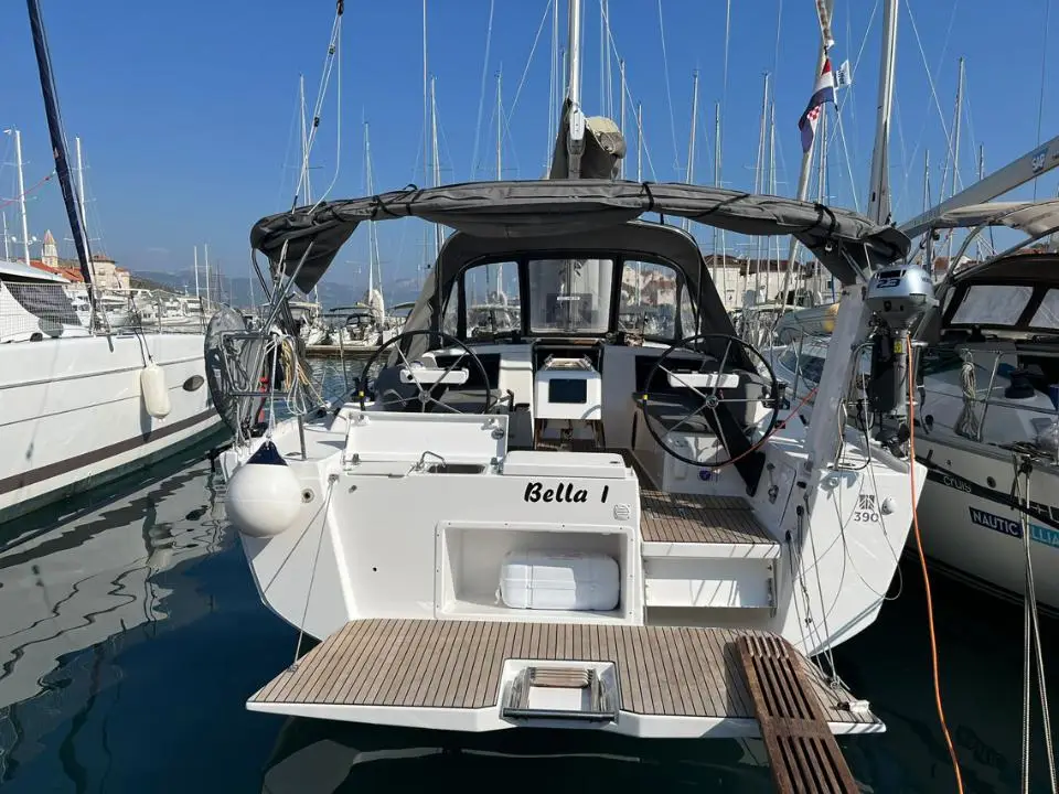 Dufour 390 Bella I in Marina Kornati, Biograd