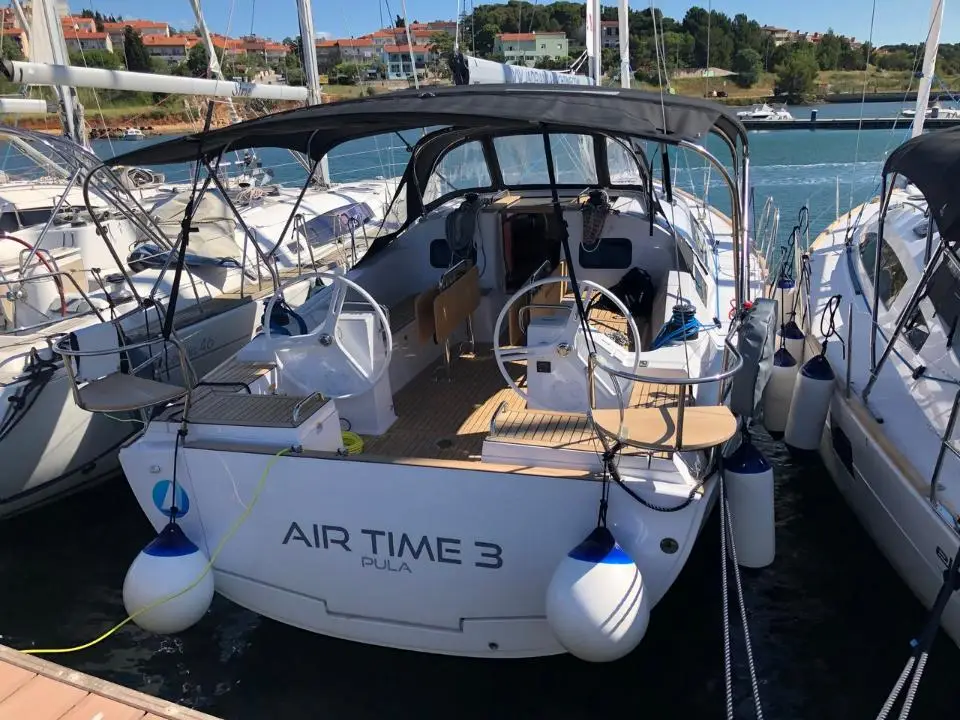 Elan Impression 45.1 AirTime 3 in Marina Losinj, Mali Losinj
