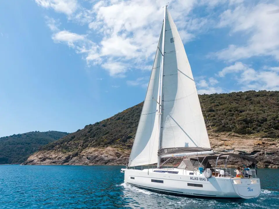 Dufour 530 Thea in Castellammare, Marina di Stabia