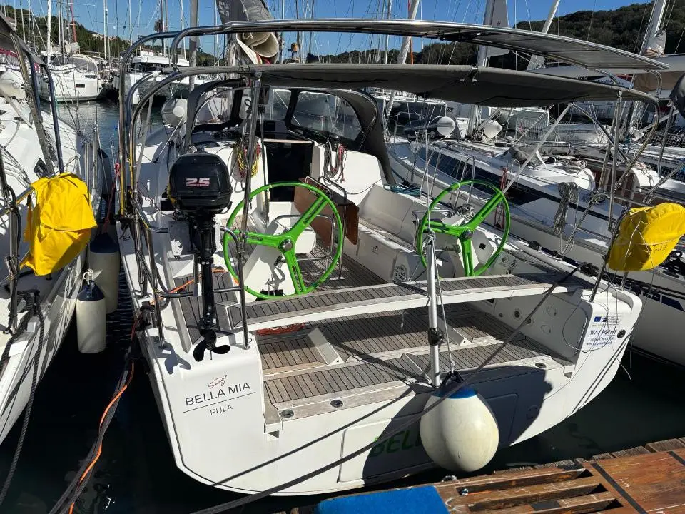 Elan E4 Bella Mia in Marina Tehnomont Veruda, Pula