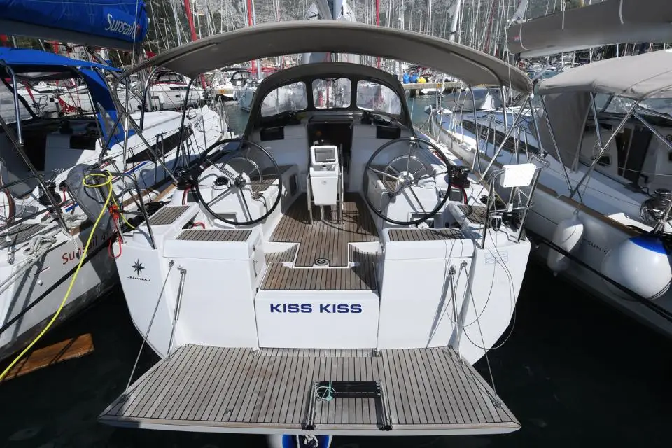 Sun Odyssey 419 Kiss Kiss in Dubrovnik, Komolac, ACI Marina Dubrovnik