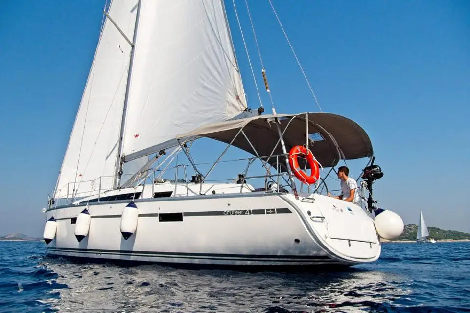 Bavaria Cruiser 41 MH 59 in Marina Hramina, Murter