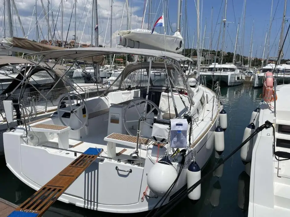 Oceanis 38.1 Gwada in Marina Tehnomont Veruda, Pula